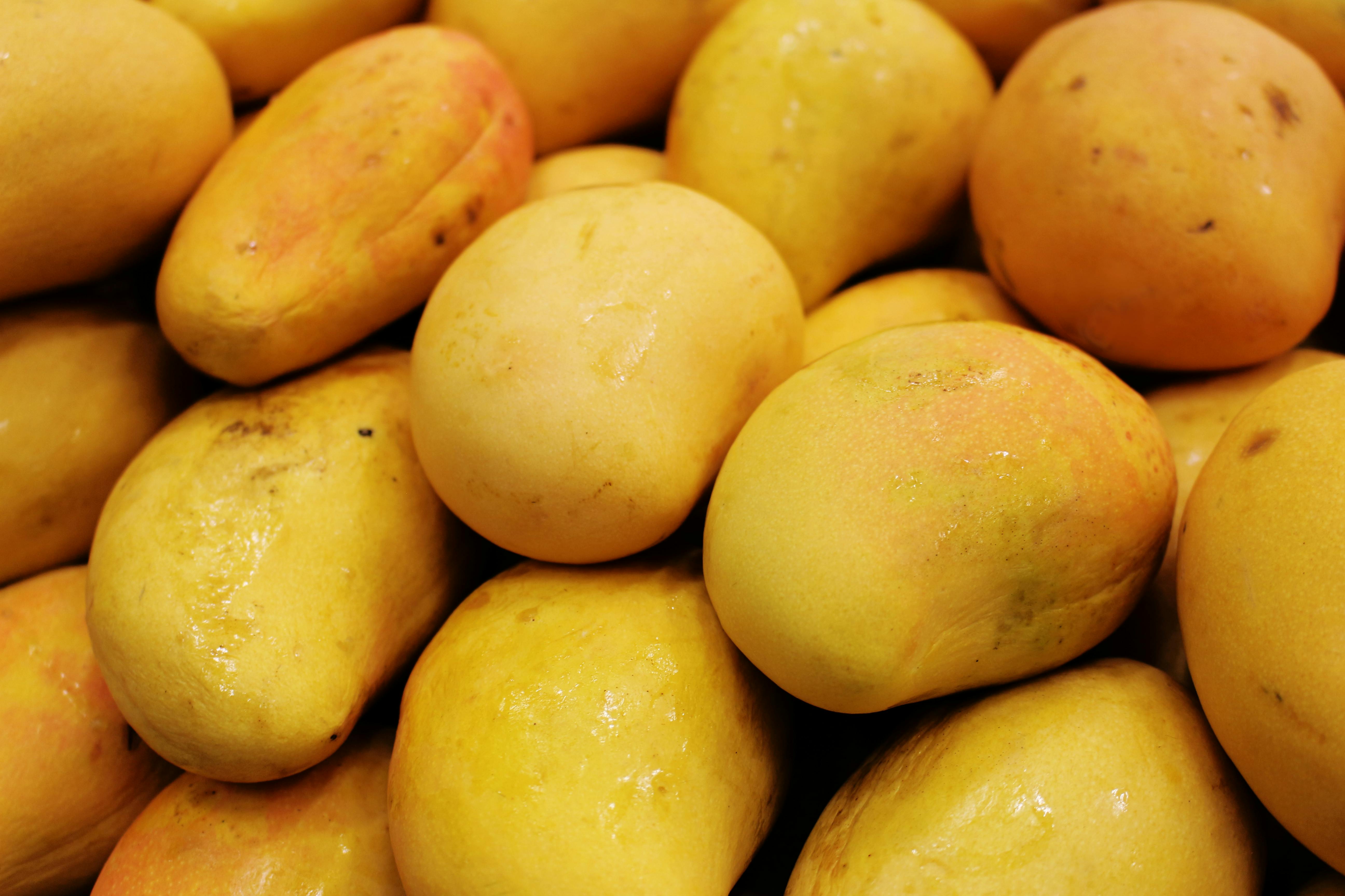 Mango nutrition and health benefits for weight gain and weight loss